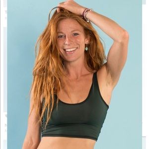 🌟 teeki 🌟 Hunter Green Top